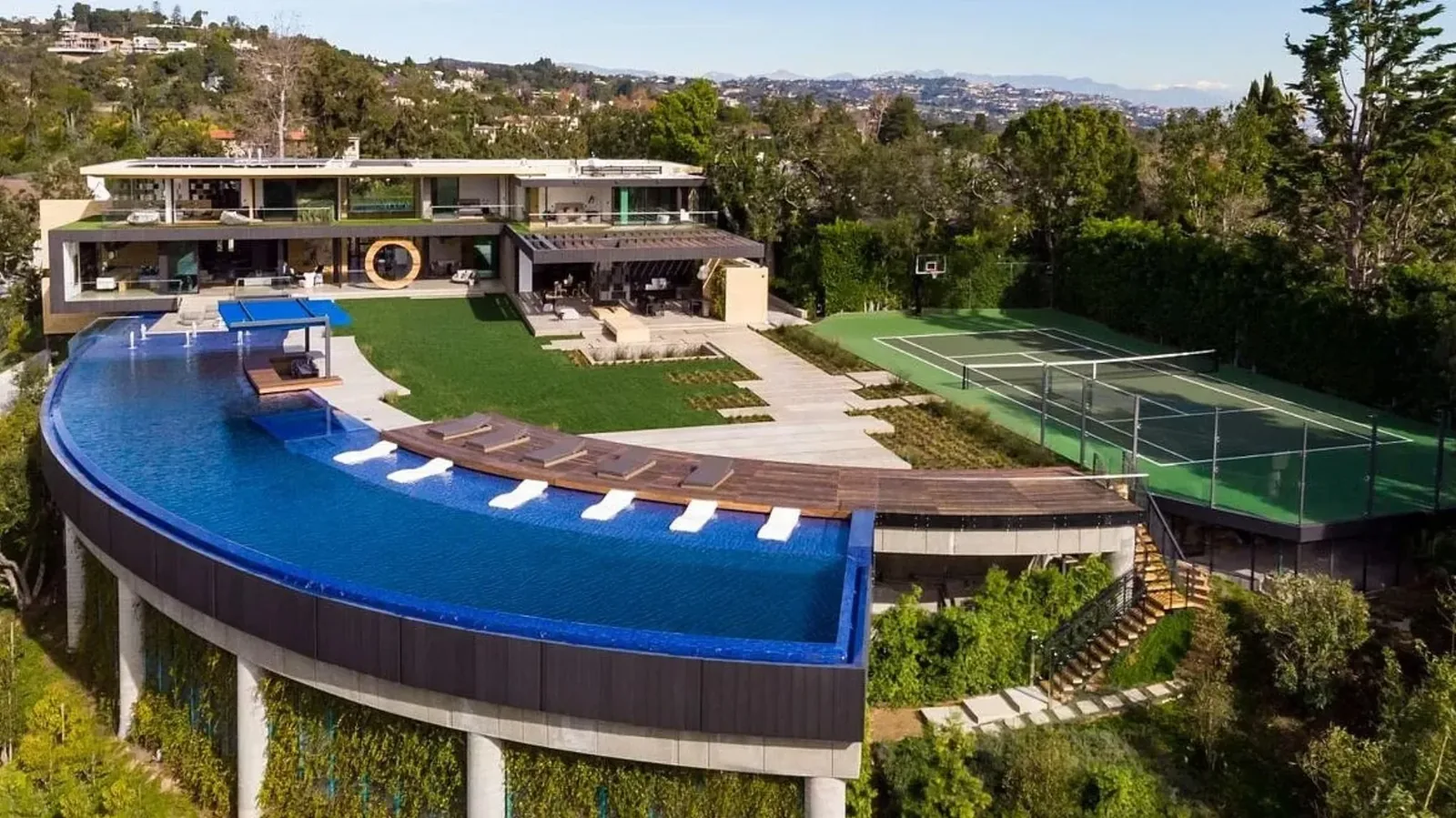 Bentley Circle Estate